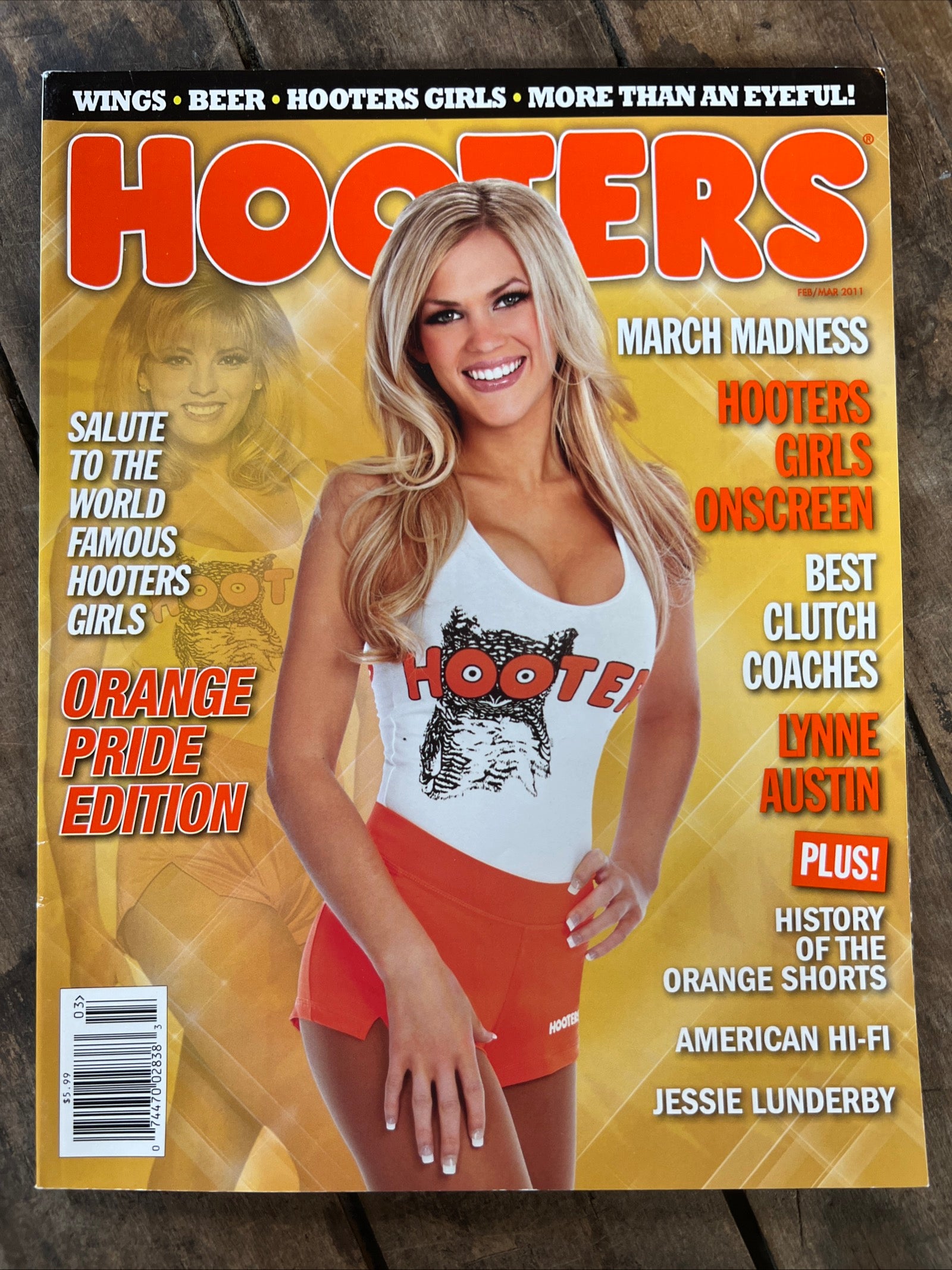 HOOTERS Magazine - February 2011 - March Madness Feature