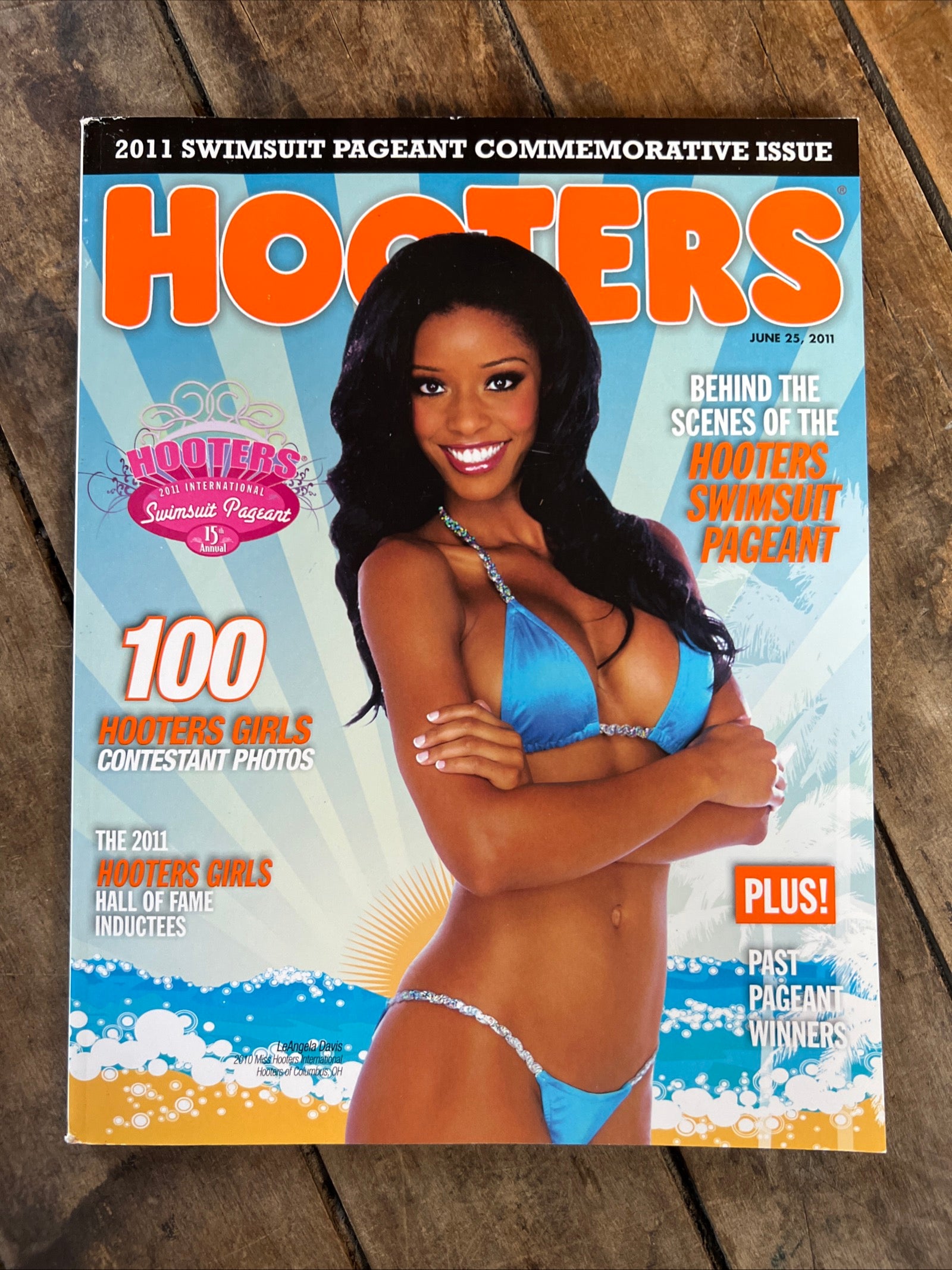 HOOTERS Magazine - July 2011 - Miss Hooters International Feature & Summer Issue