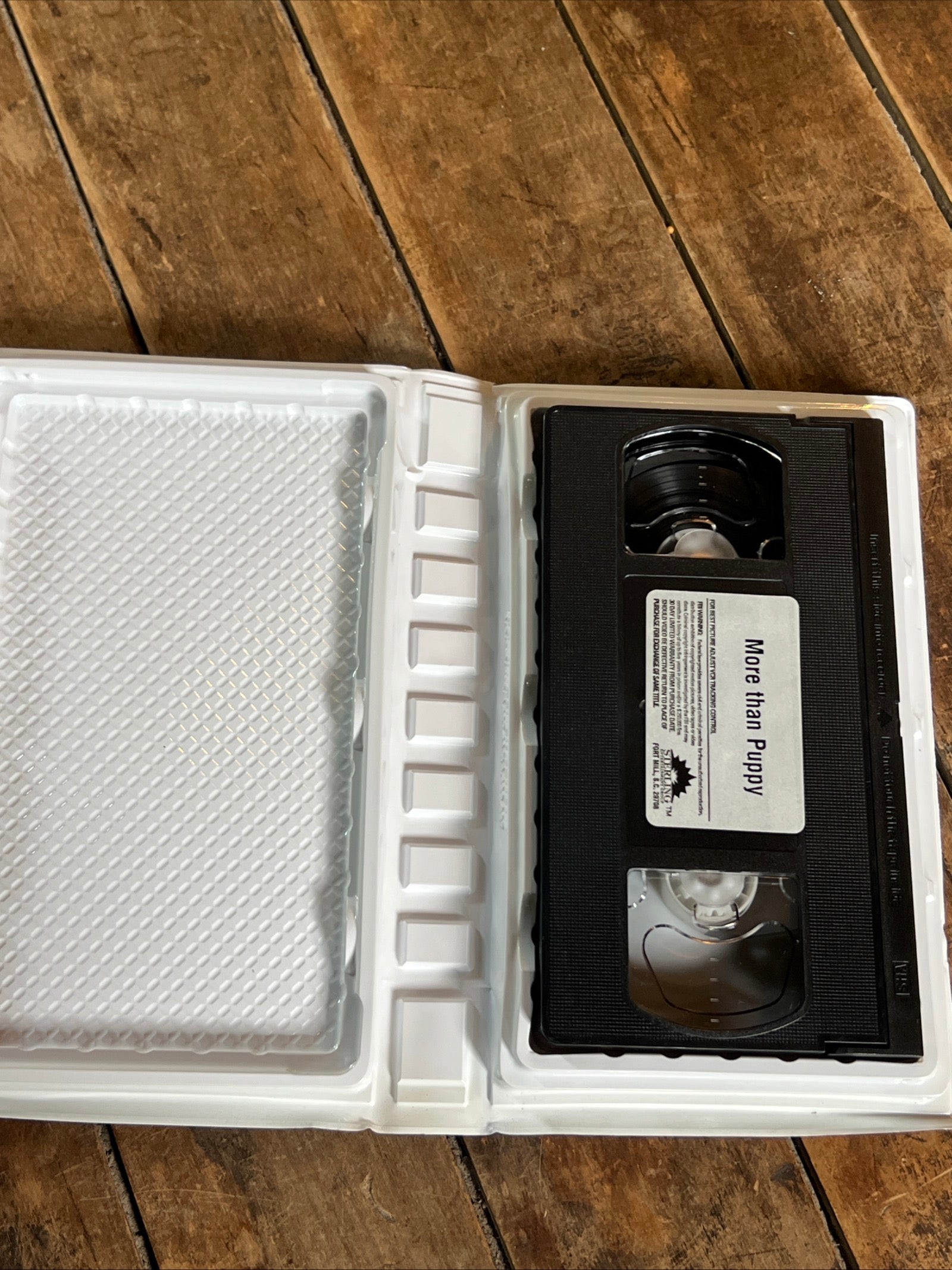 More Than Puppy Love ( Clam Shell VHS 2002 ) Family / Drama [G]