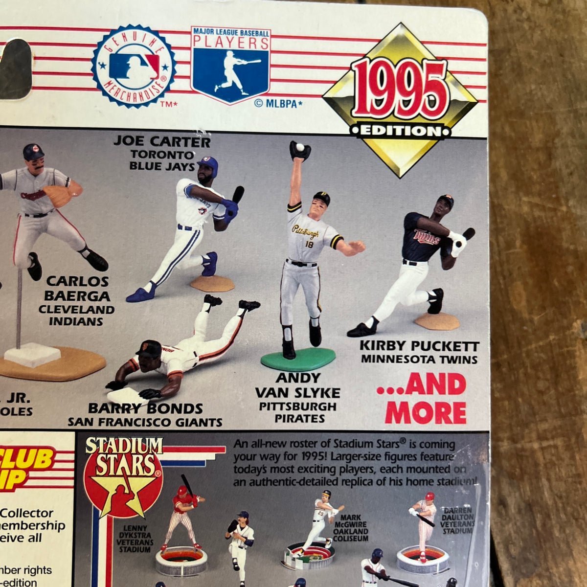 1995 Kenner - Starting Lineup - MLB Philadelphia Phillies MIKE SCHMIDT Action Figure
