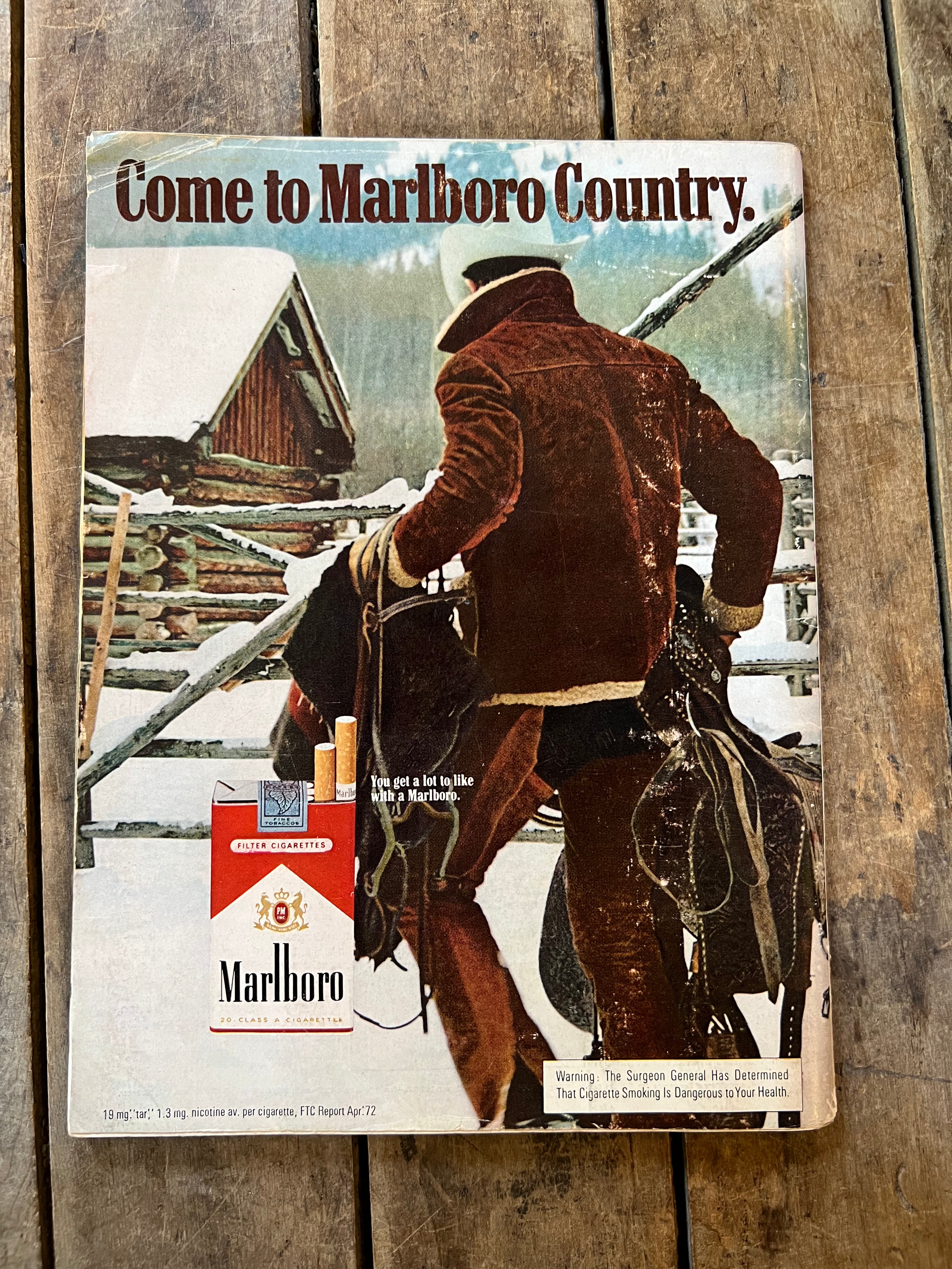 OUI Magazine “ For The Man of The World ” - December 1972 Issue