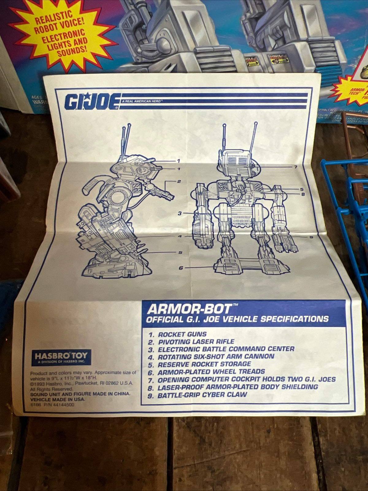 1993 Hasbro GI JOE- Star Brigade ARMOR-BOT & Hawk Action Figure - Original Box