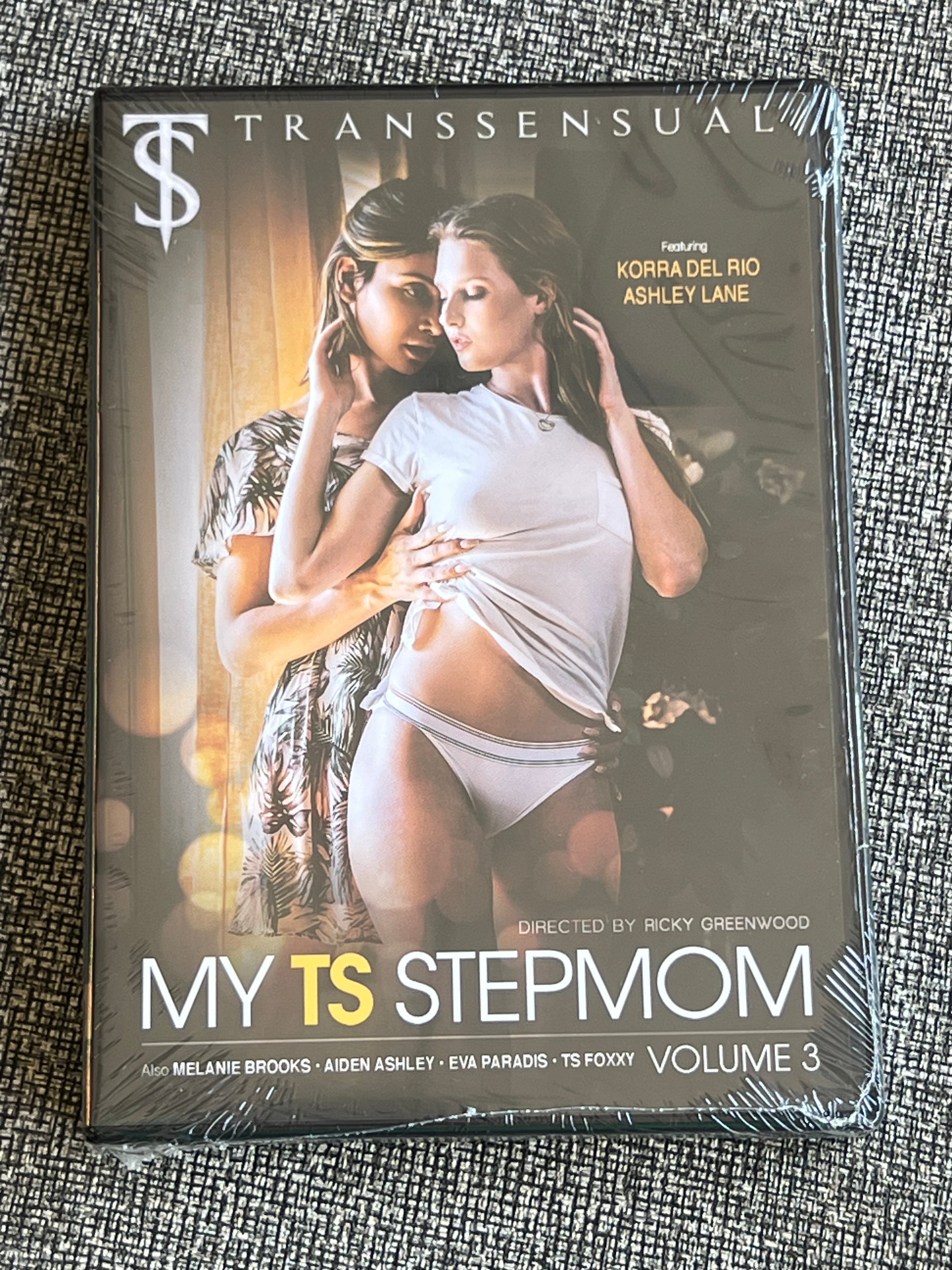 My TS Stepmom 3 - DVD 2021 - Transsensual