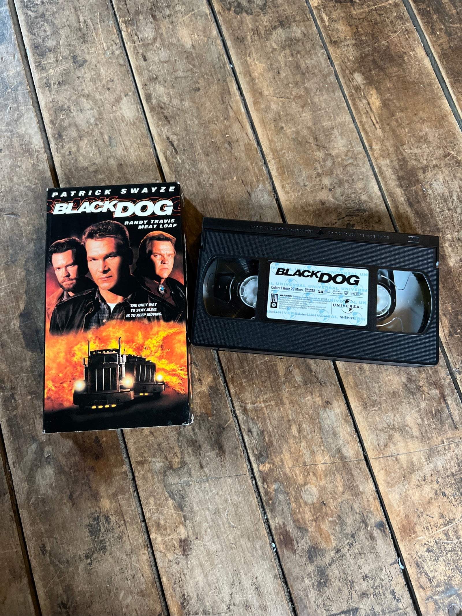 Black Dog ( VHS 1998 ) Action / Thriller [PG -13] Starring Patrick Swayze