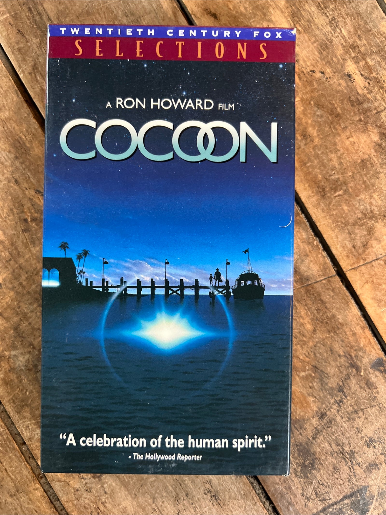 COCOON ( VHS 1985 ) Sci-Fi / Fantasy [R] a Ron Howard Film
