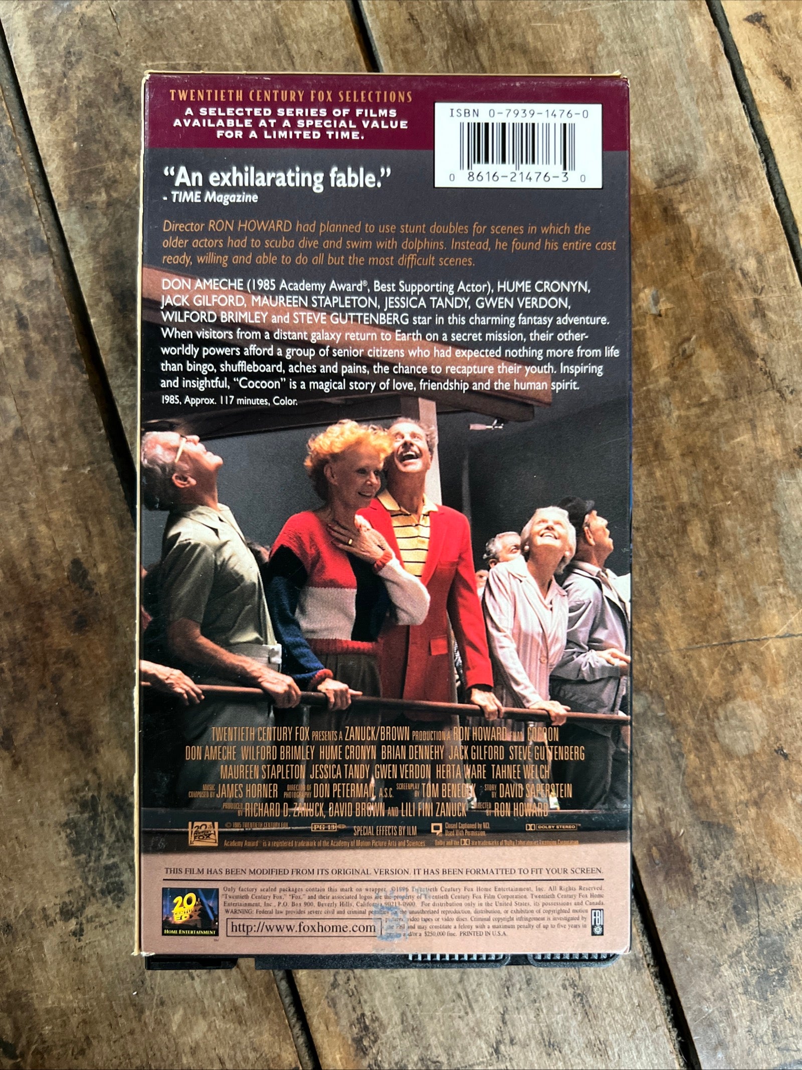 COCOON ( VHS 1985 ) Sci-Fi / Fantasy [R] a Ron Howard Film