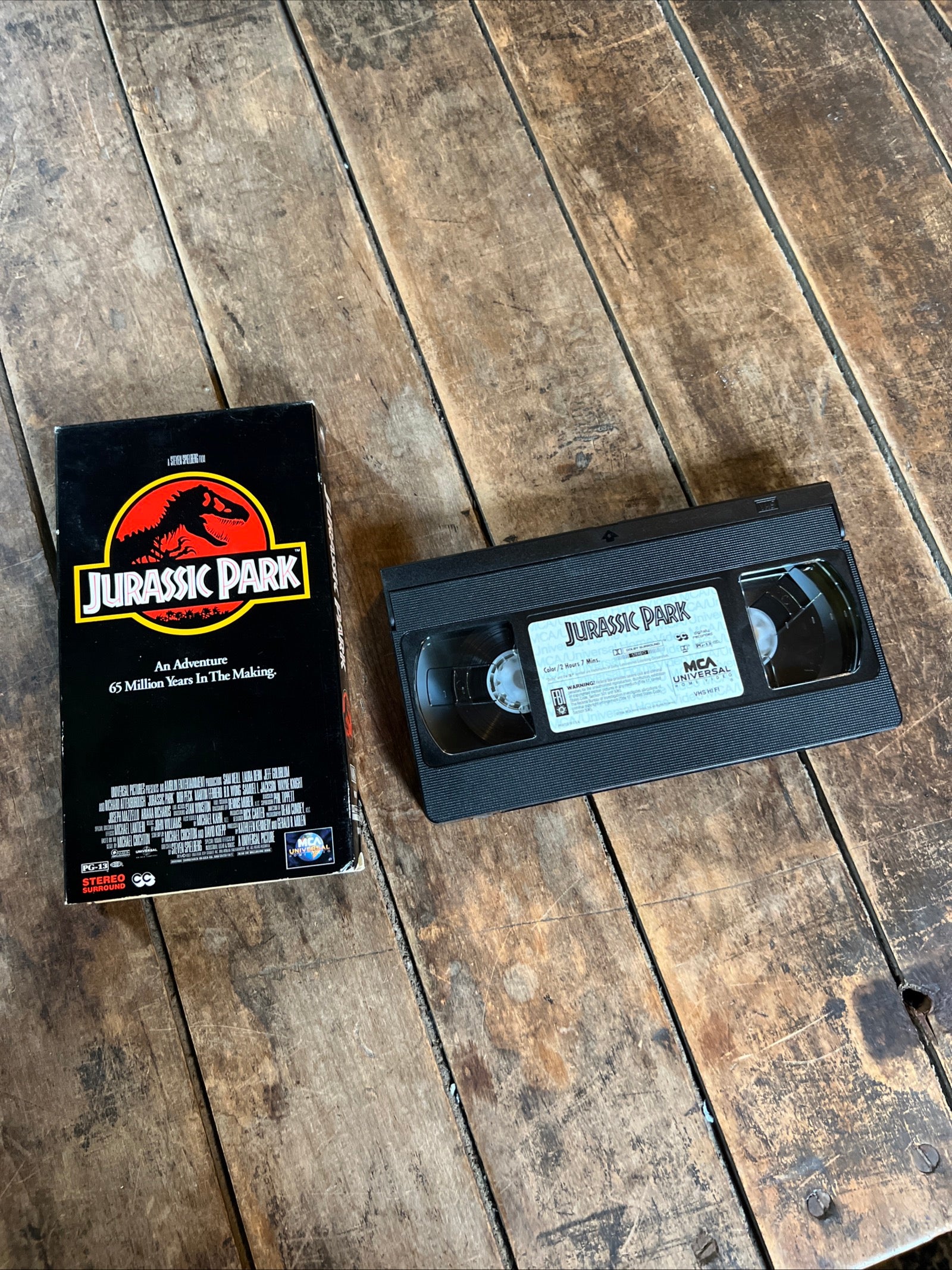Jurassic Park ( VHS 1993) Sci-fi / Adventure [PG-13] Starring Jeff Goldblum