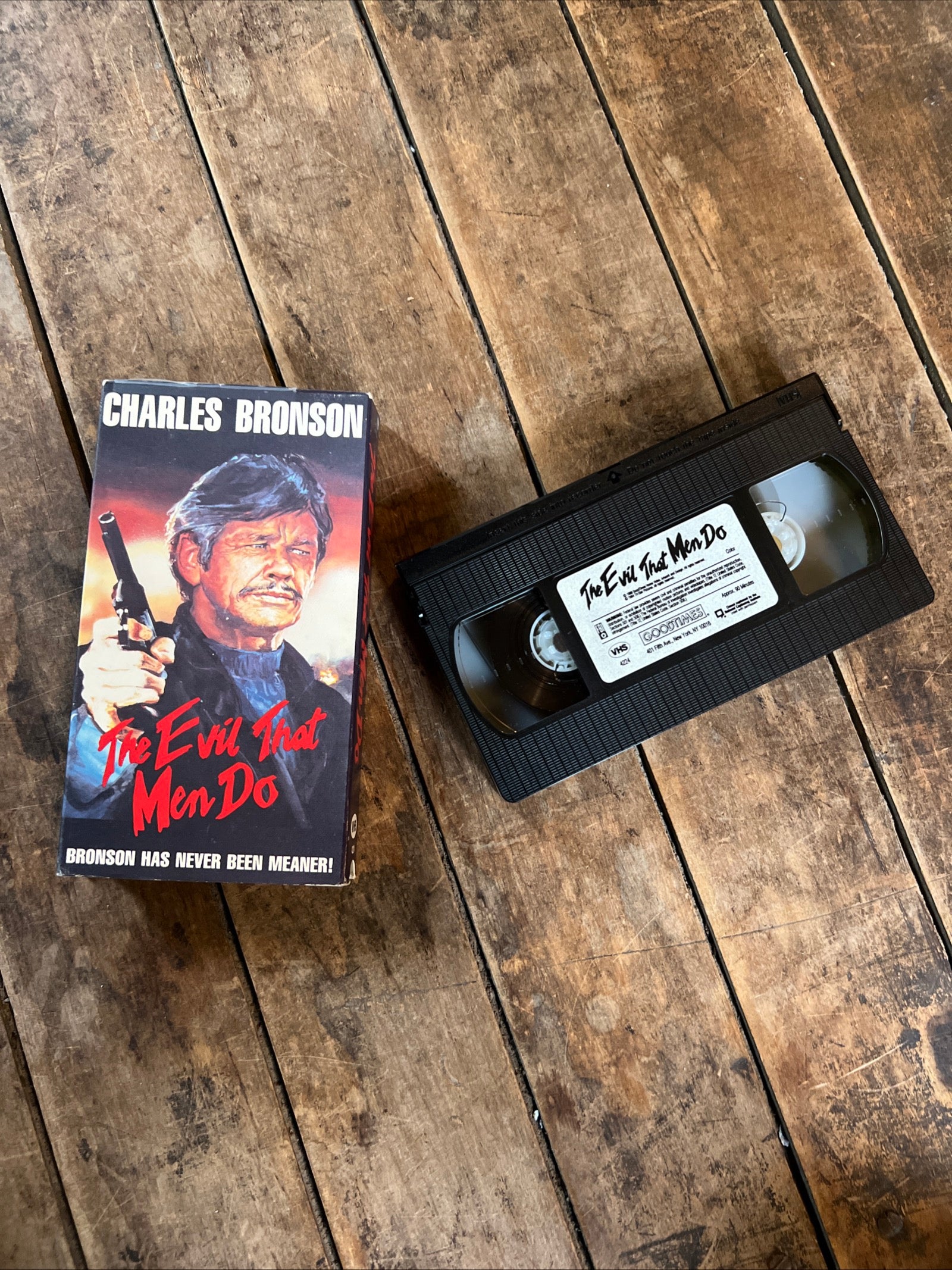 The Evil That Men Do ( VHS 1984 ) Thriller / Action [R]  Charles Bronson