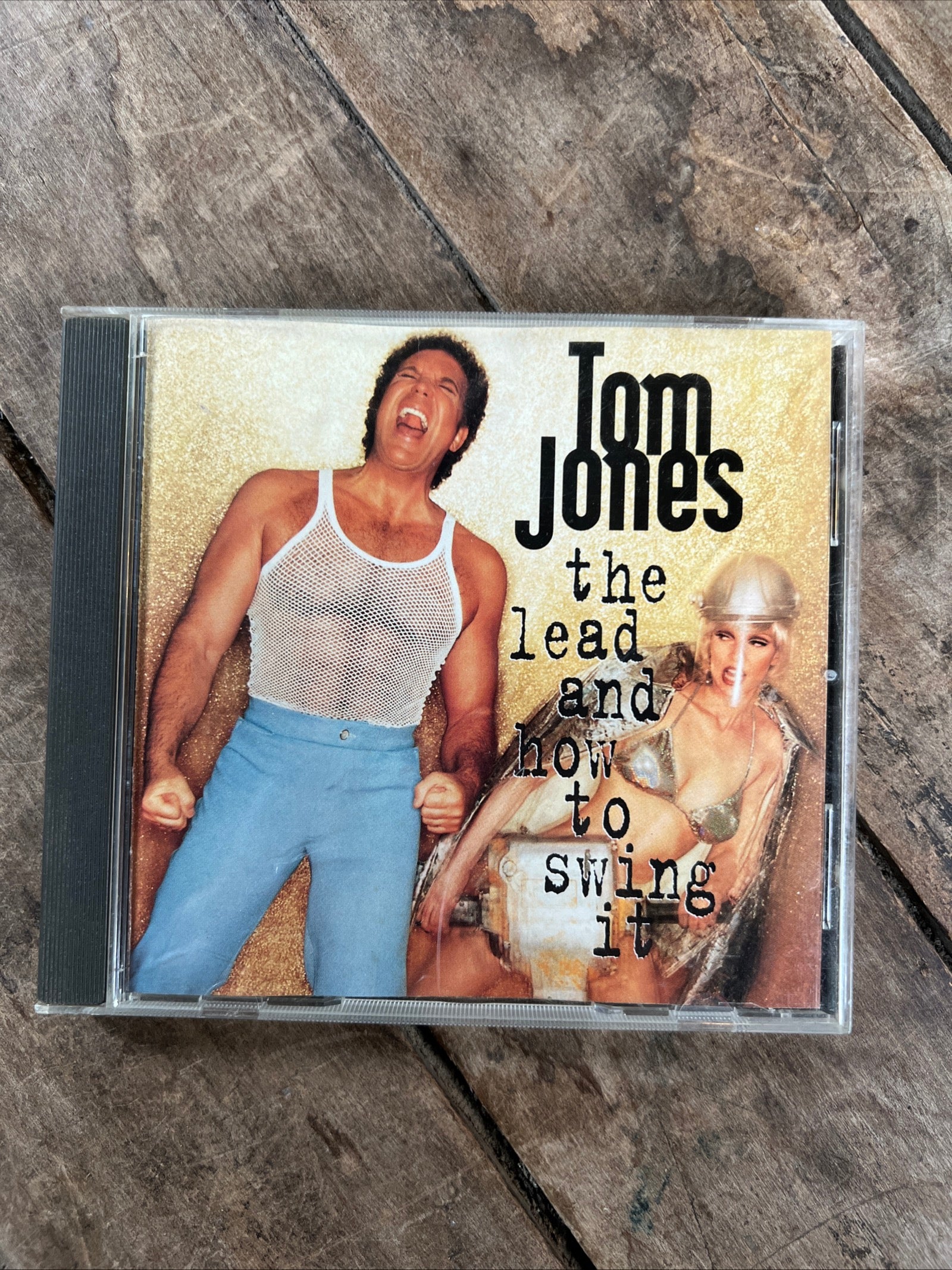 Tom Jones - The Lead And How To Swing It - 1994 Interscope Records - CD Album