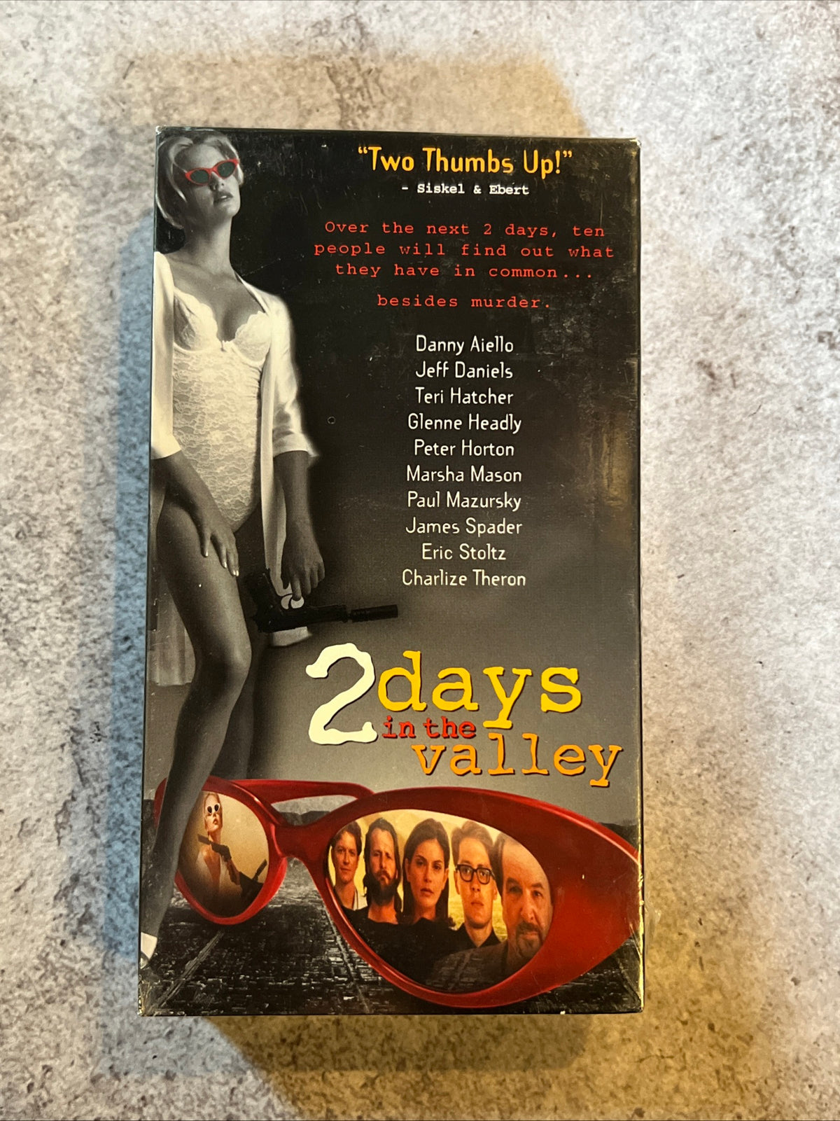 2 Days In The Valley ( VHS 1996) Crime /Comedy [R] Charlize Theron - NOS