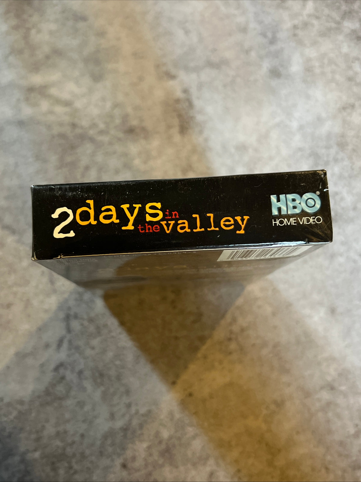 2 Days In The Valley ( VHS 1996) Crime /Comedy [R] Charlize Theron - NOS
