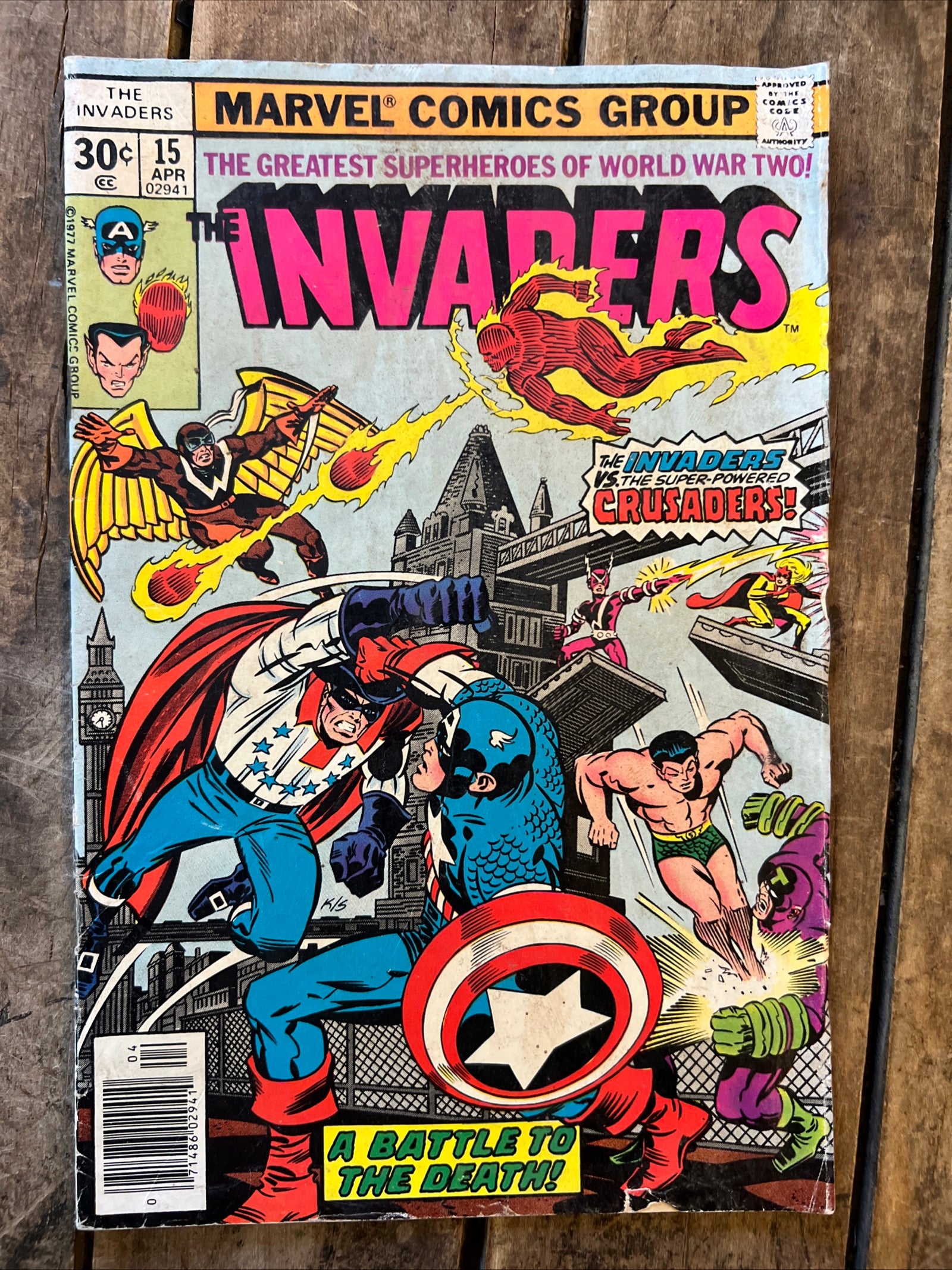 The Invaders #15 (1977) Marvel Comics Group - The Greatest Superheroes of World War Two