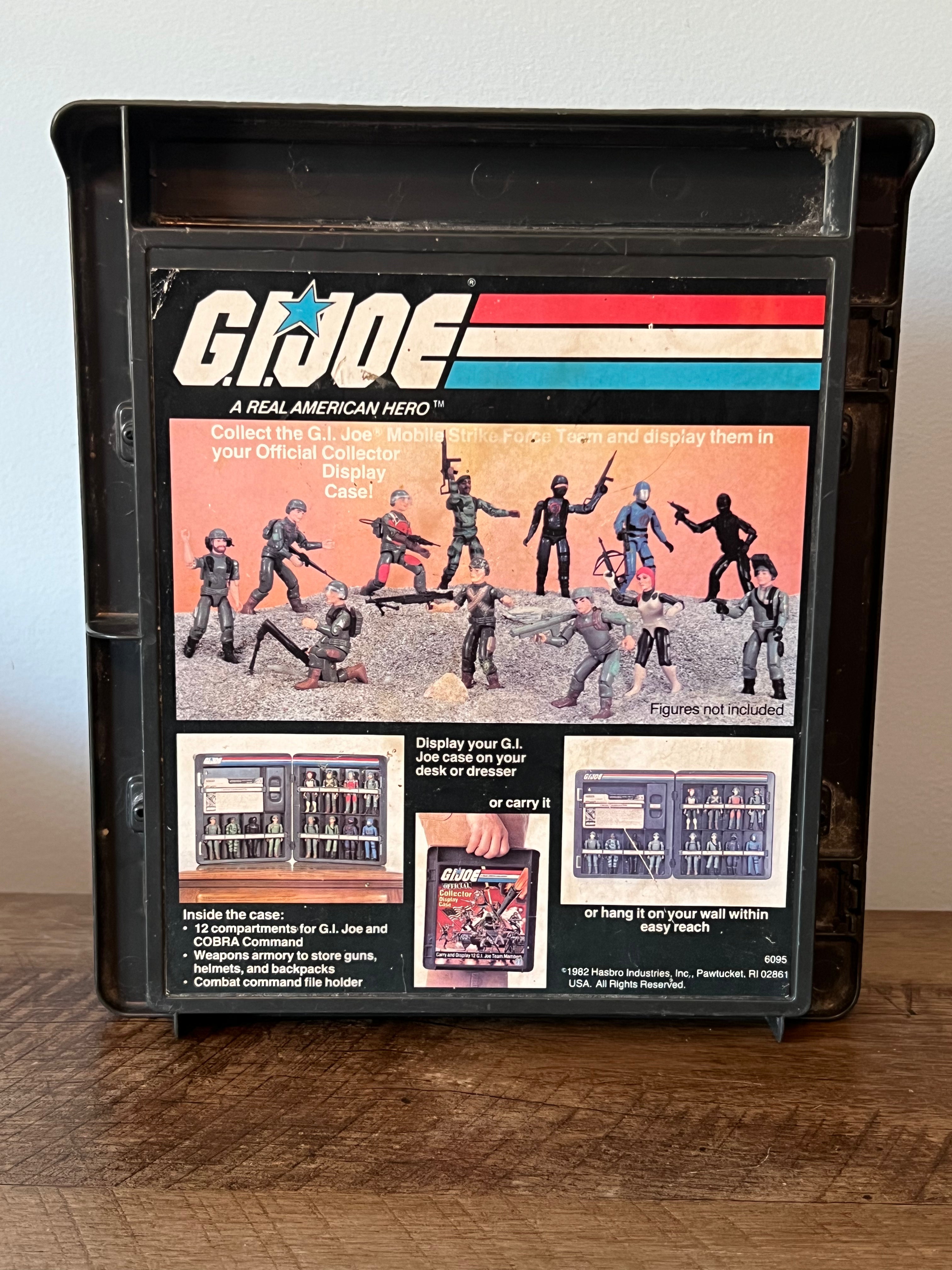 1982 Hasbro - GI JOE Official Collector Display Case - Action Figure Carry Case