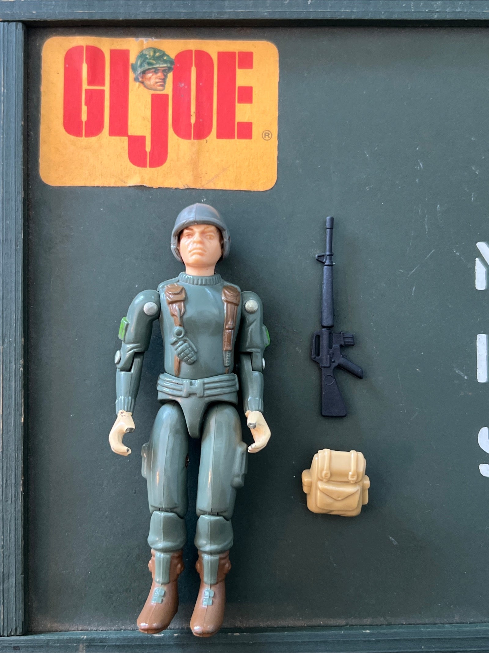 1982 Hasbro GI Joe - Grunt Infantry Trooper Action Figure ( V1 Straight Arm )