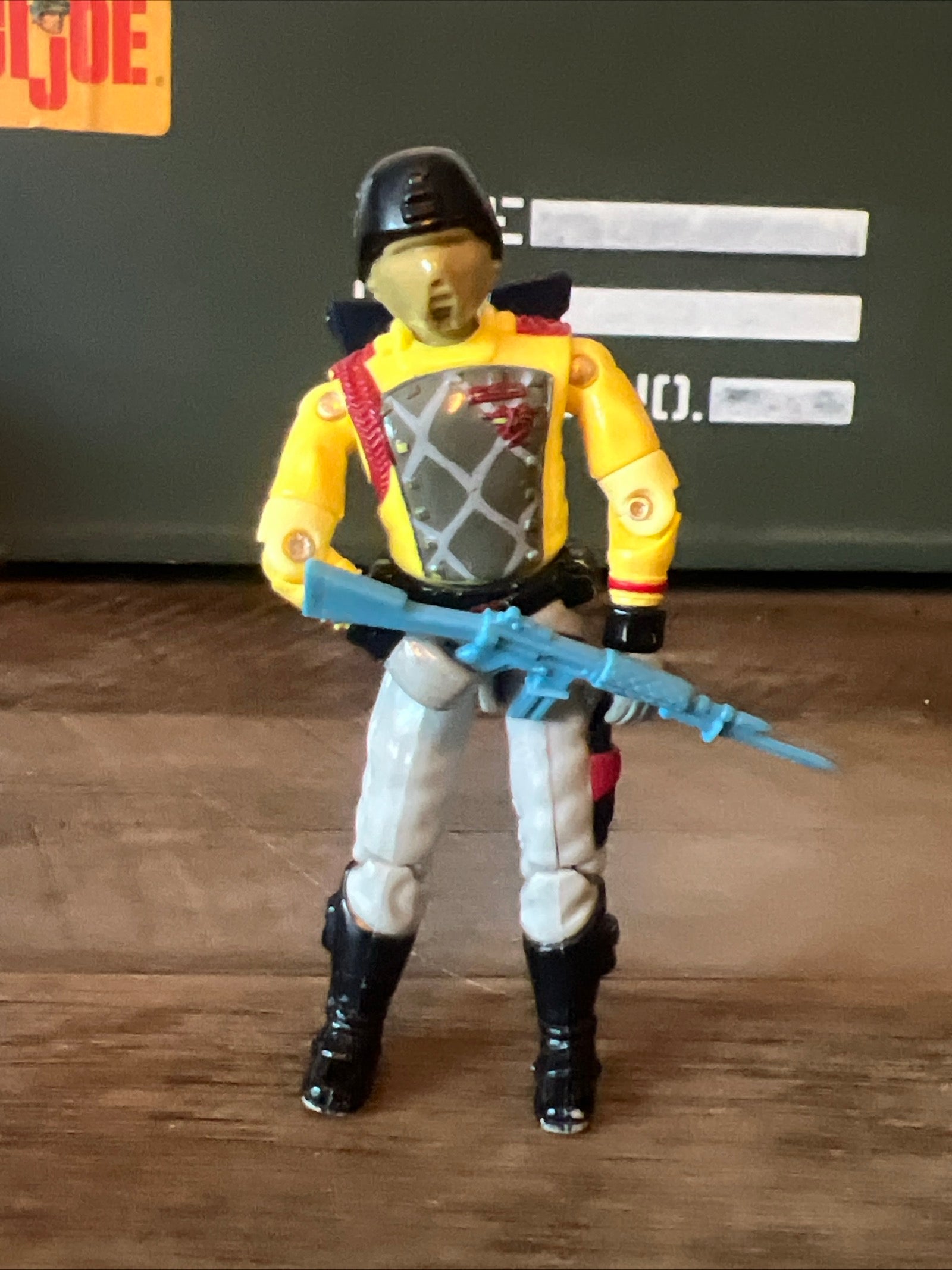 1989 Hasbro GI Joe - Python Patrol Crimson Guard Elite Trooper Action Figure & accessories