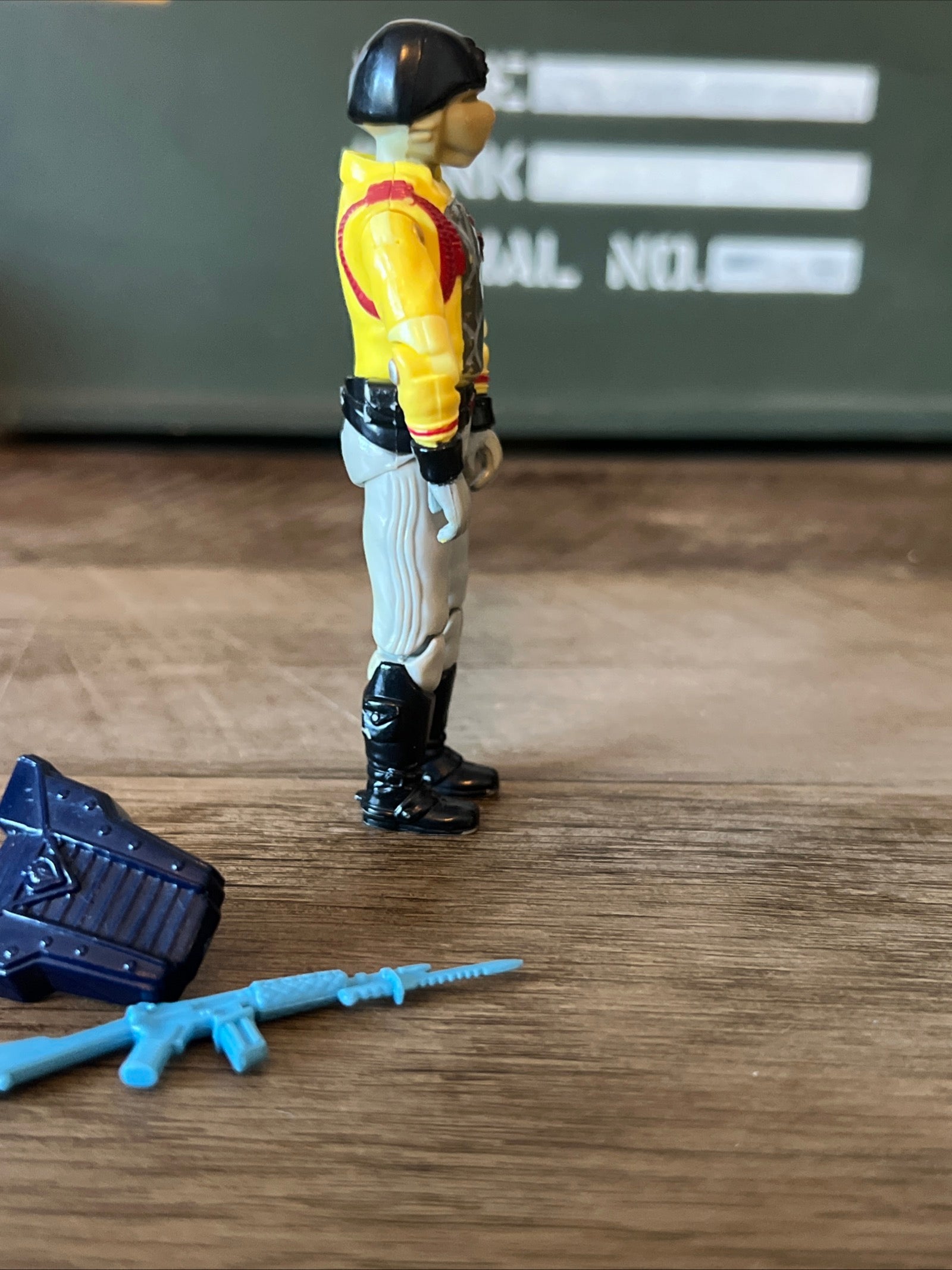 1989 Hasbro GI Joe - Python Patrol Crimson Guard Elite Trooper Action Figure & accessories