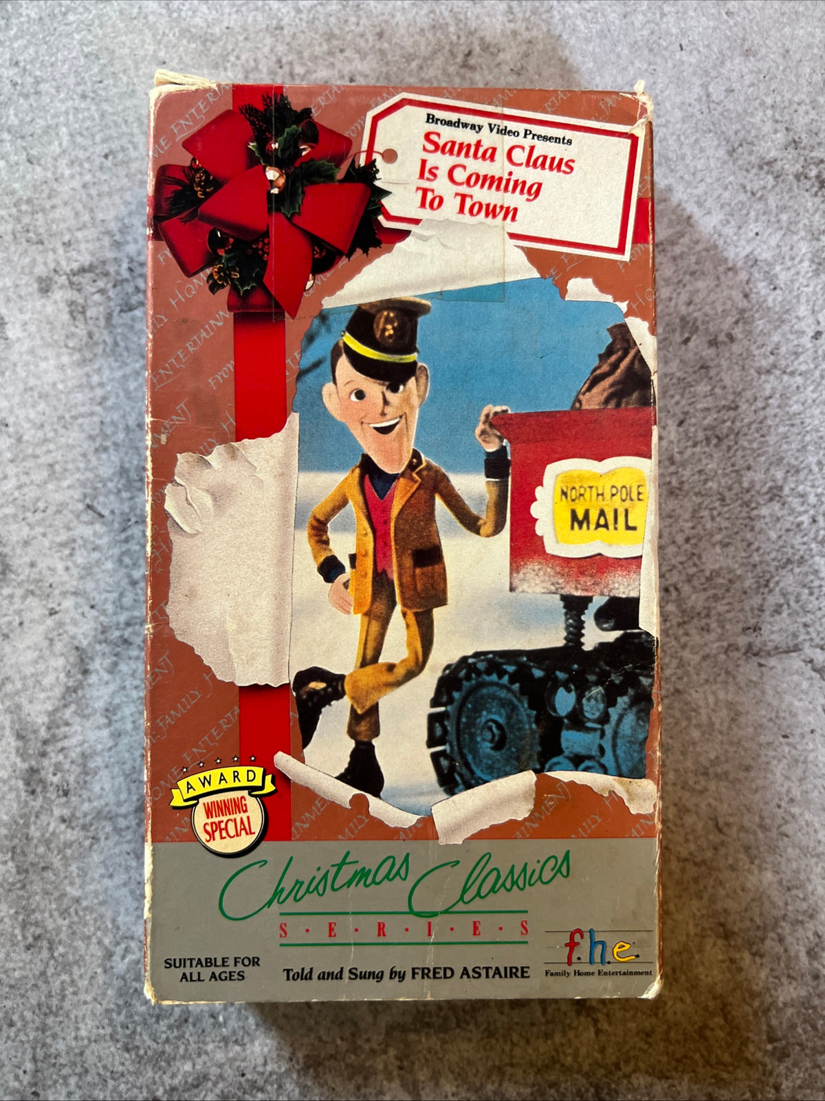 Santa Claus Is Comin’ To Town (VHS 1970) Family / Musical [NR] Christmas Classic