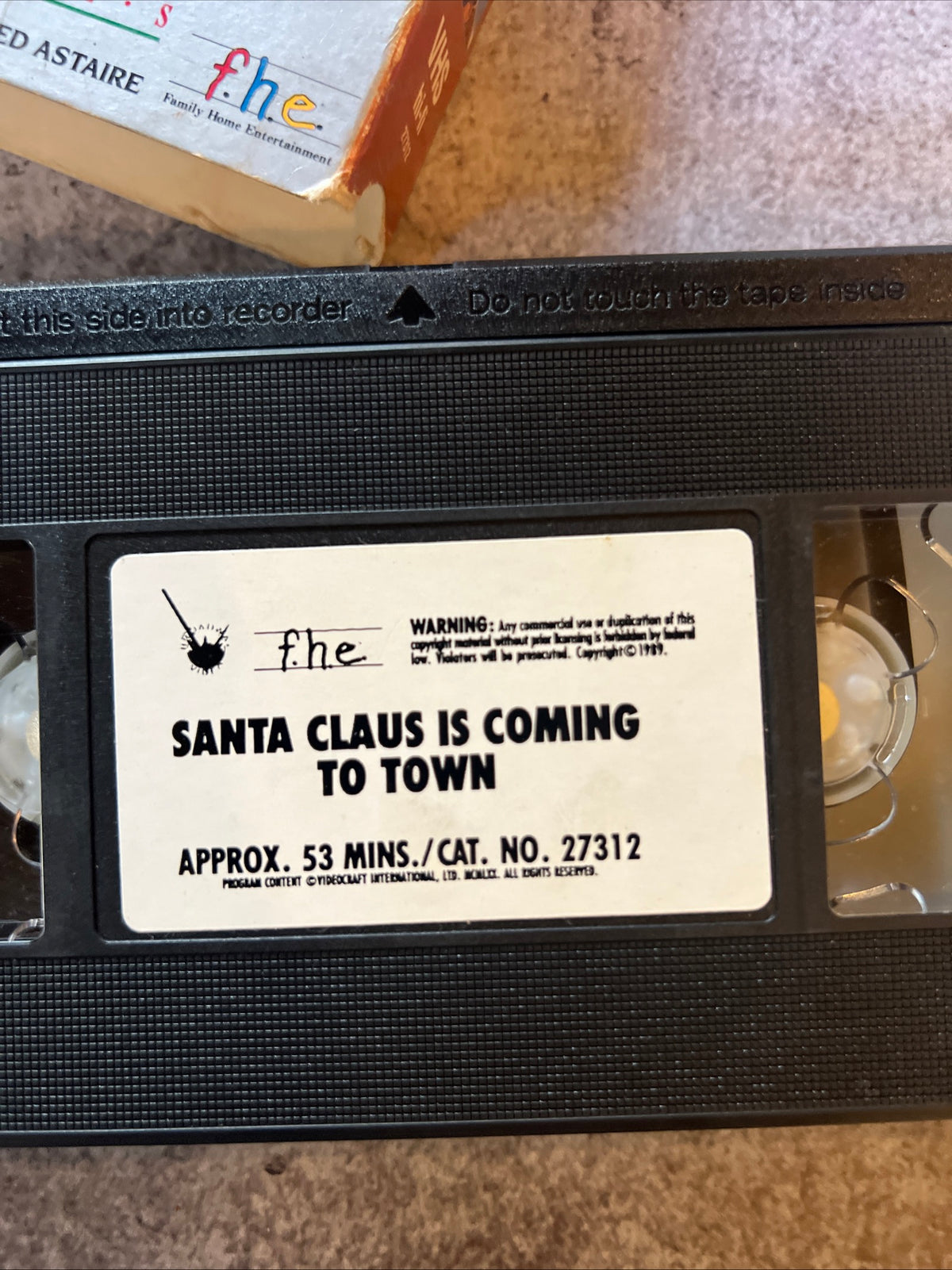 Santa Claus Is Comin’ To Town (VHS 1970) Family / Musical [NR] Christmas Classic
