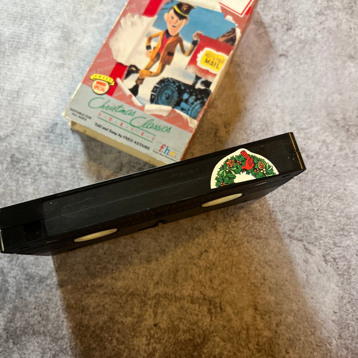 Santa Claus Is Comin’ To Town (VHS 1970) Family / Musical [NR] Christmas Classic