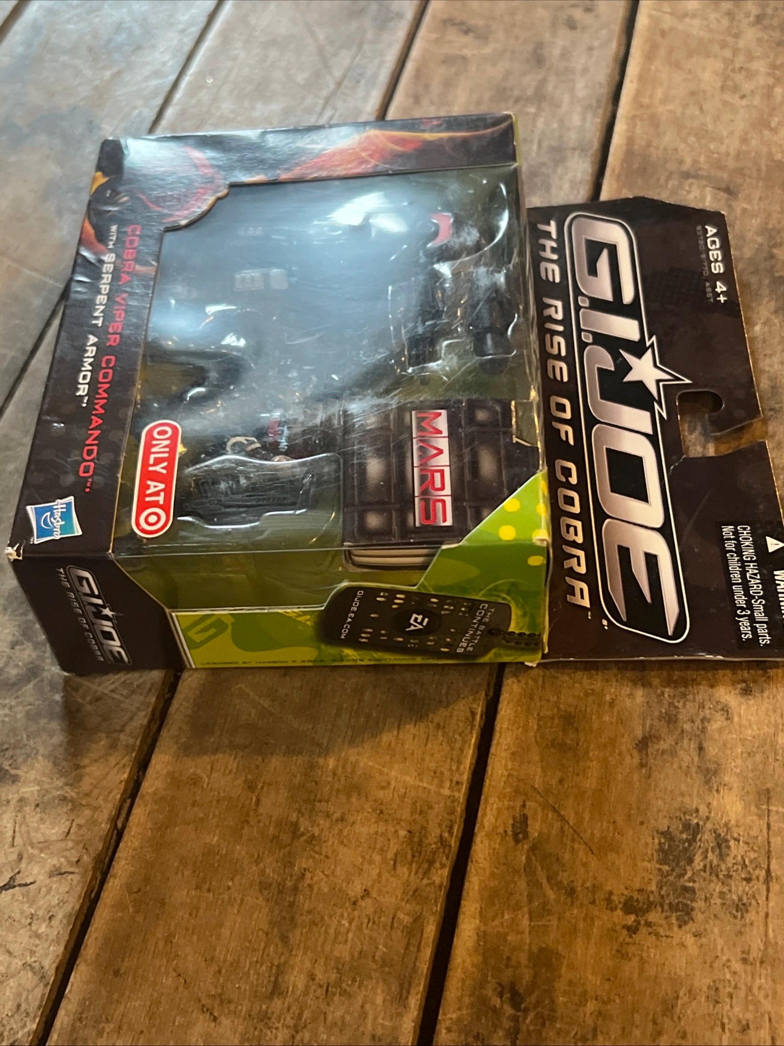 GI JOE Cobra Viper Commando with Serpent Armor - Sealed on Card