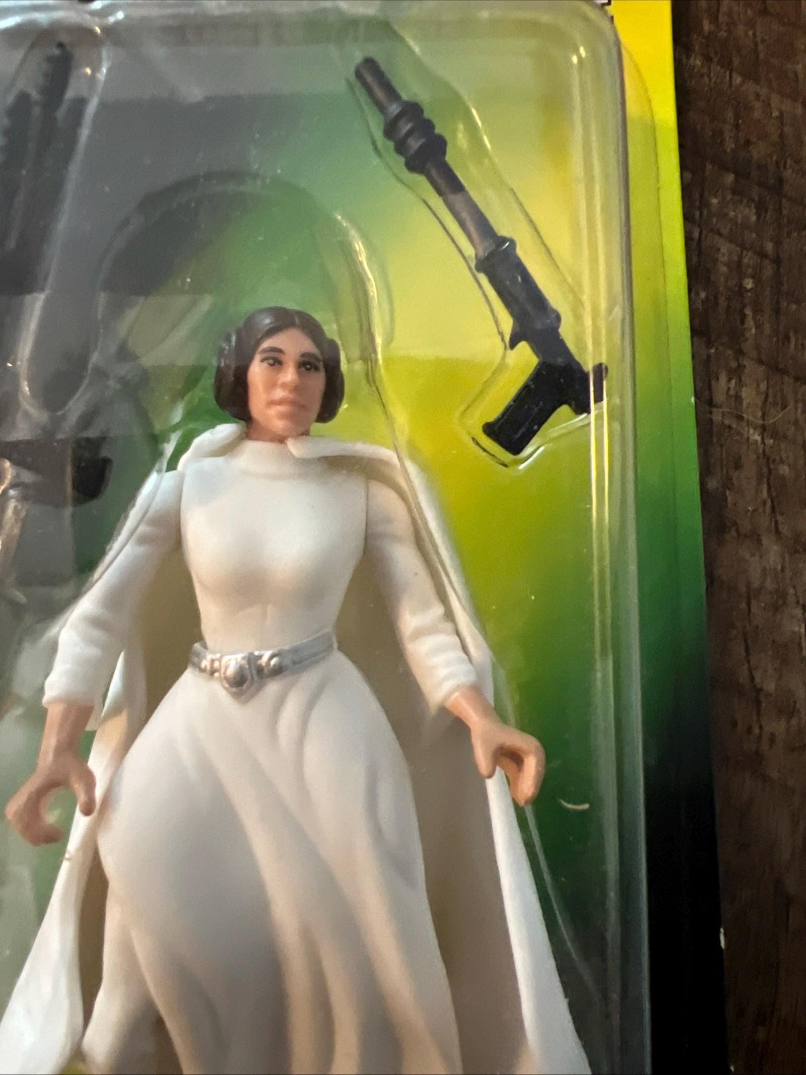 1997 Kenner Star Wars - Power Of The Force - Princess Leia Organa Action Figure MOC