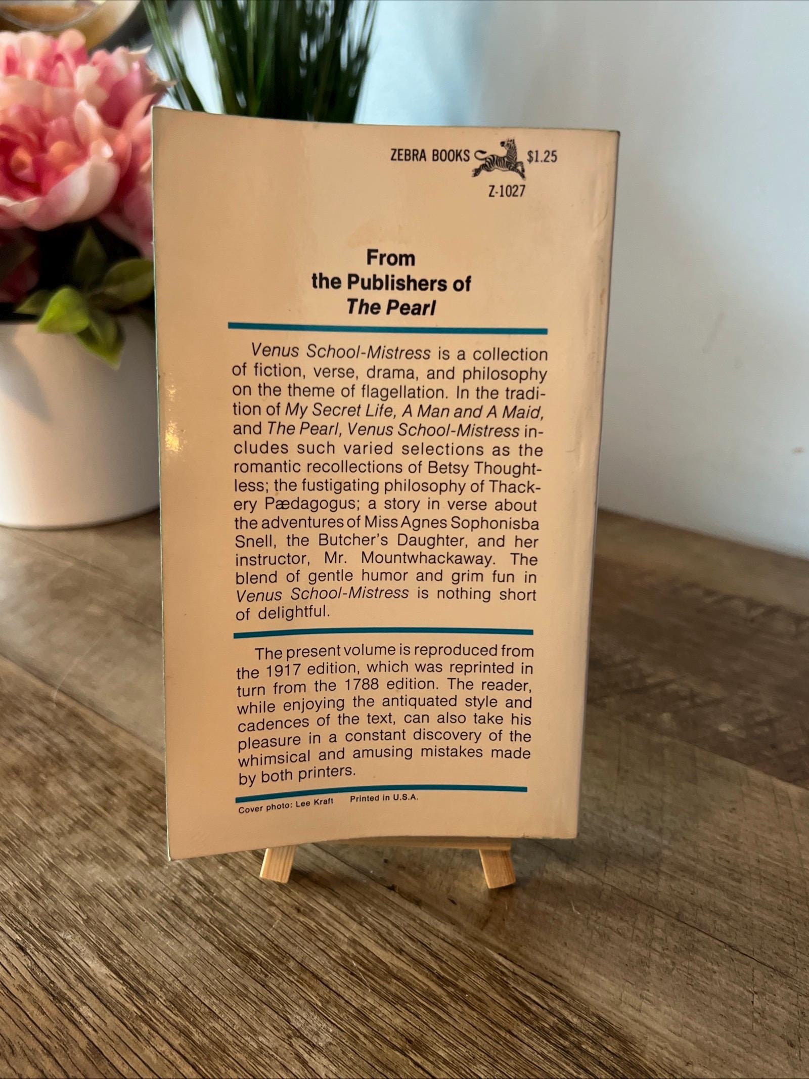 Venus School Mistress ( 1968 Grove Press Inc. Paperback ) Vintage Novel