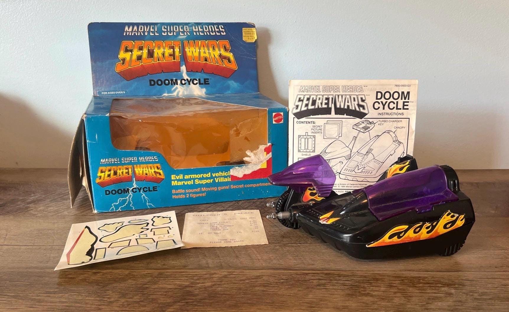 Vintage 1984 Mattel - Marvel Super Heroes Secret Wars - DOOM CYCLE & Original Box with Instructions