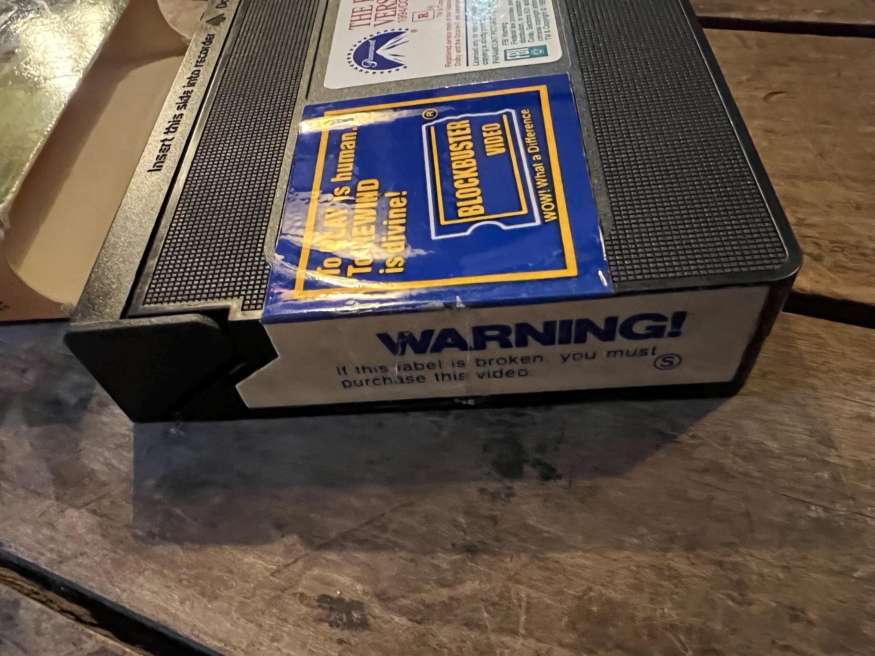 The Browning Version ( VHS 1994) Starring- Albert Finney & Matthew Modine