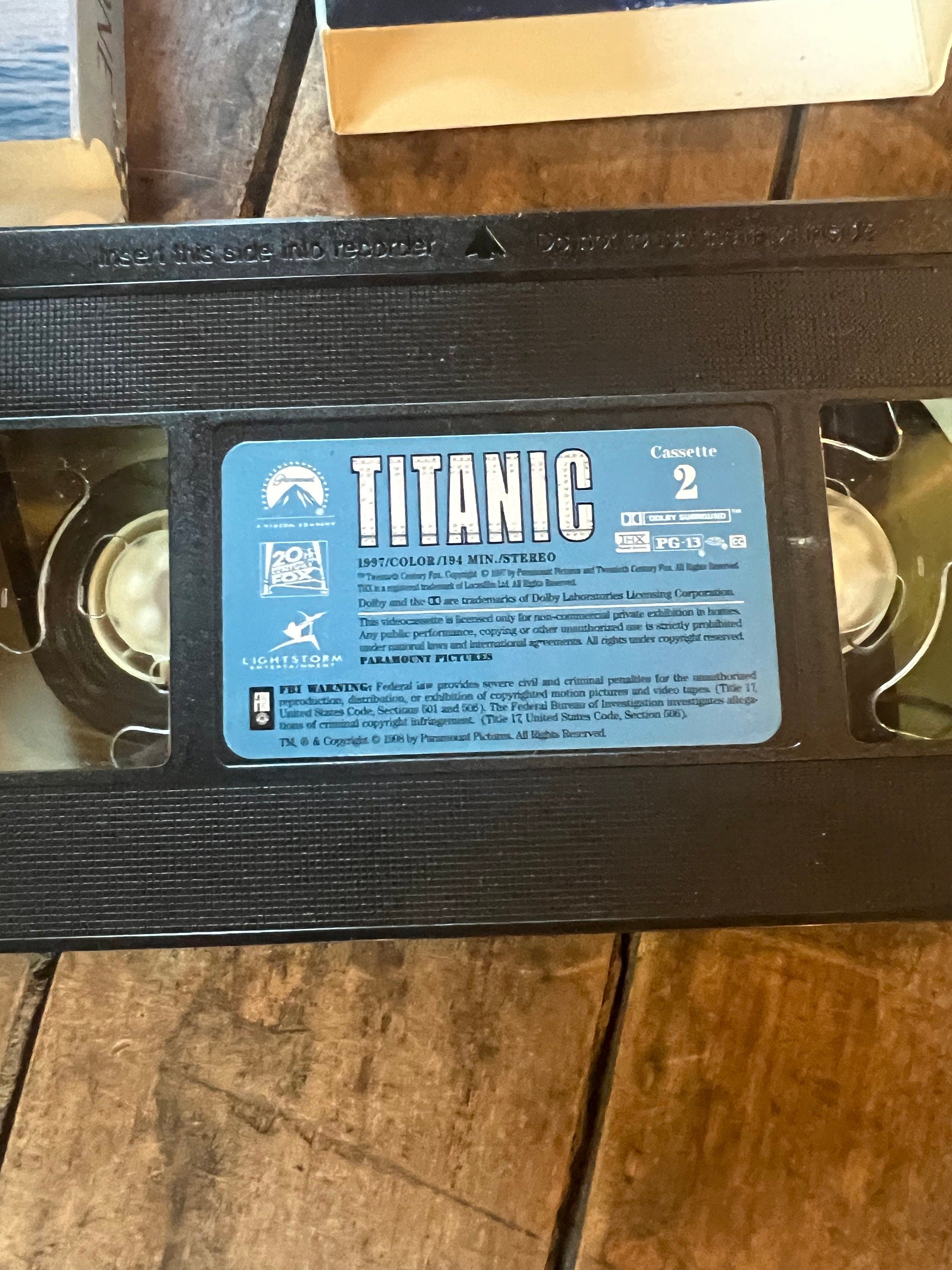 Titanic VHS Movie (1997) - Leonardo DiCaprio & Kate Winslet