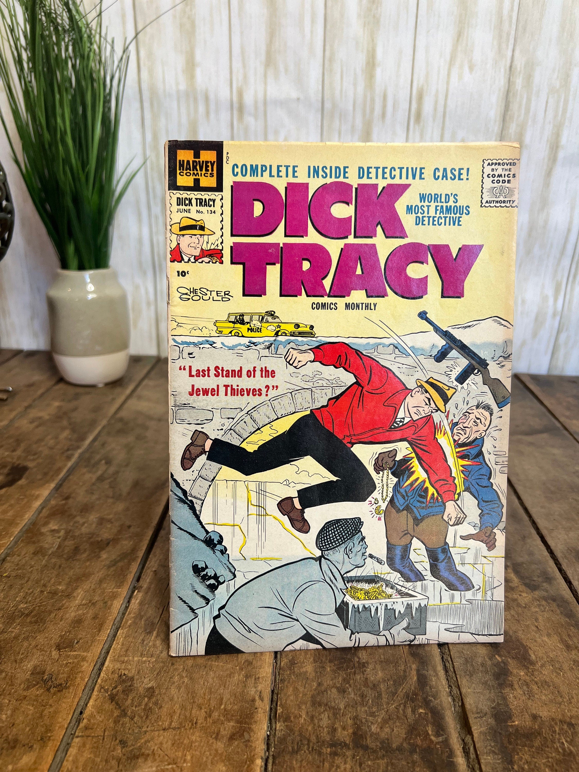 1959 Dick Tracy No. 134 - Harvey Comics Monthly - 10 Cent Silver Age Comic Book