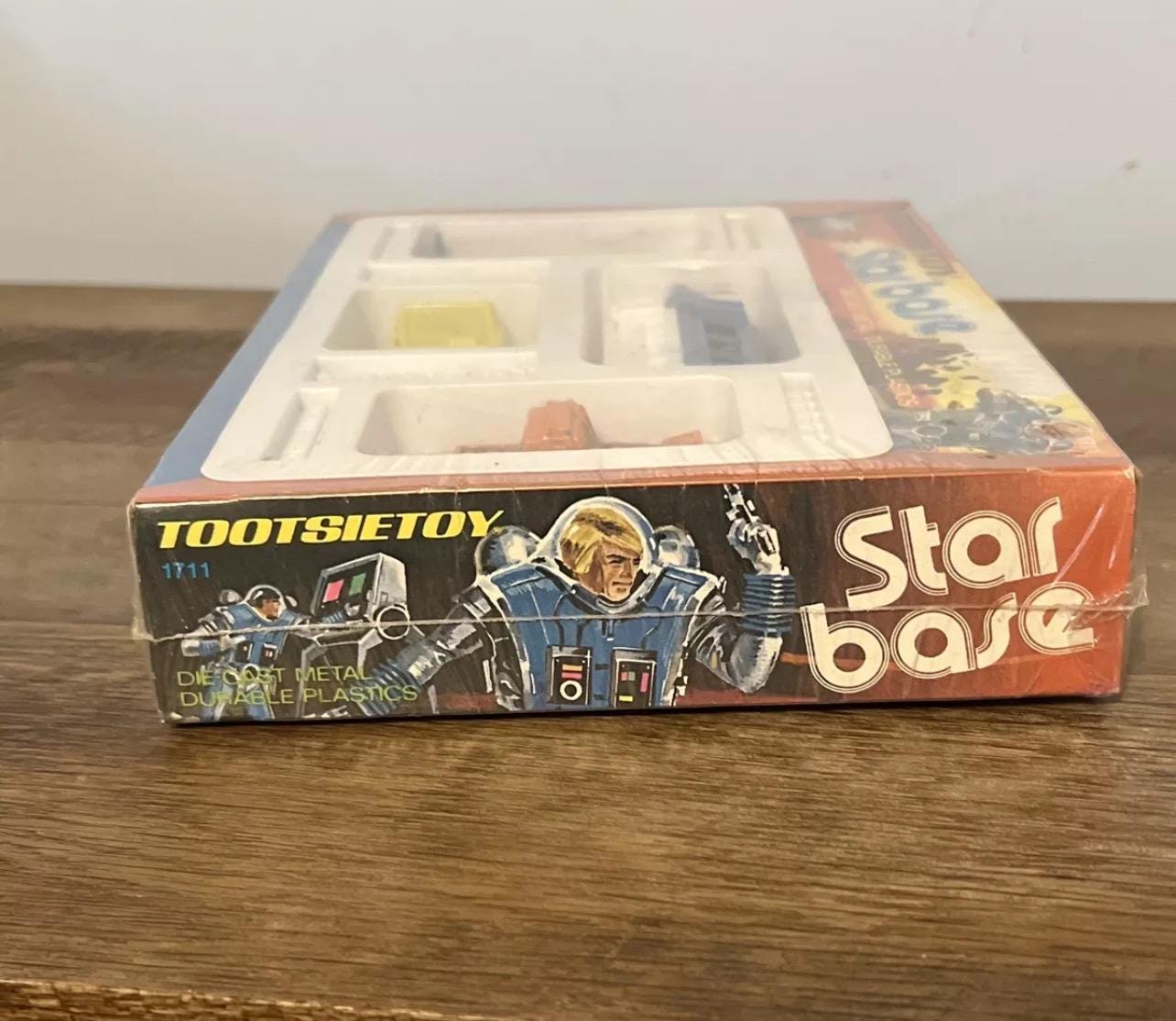 Vintage 1977 Tootsie Toys STARBASE #1711: Sealed Major Mars Action Figure Set