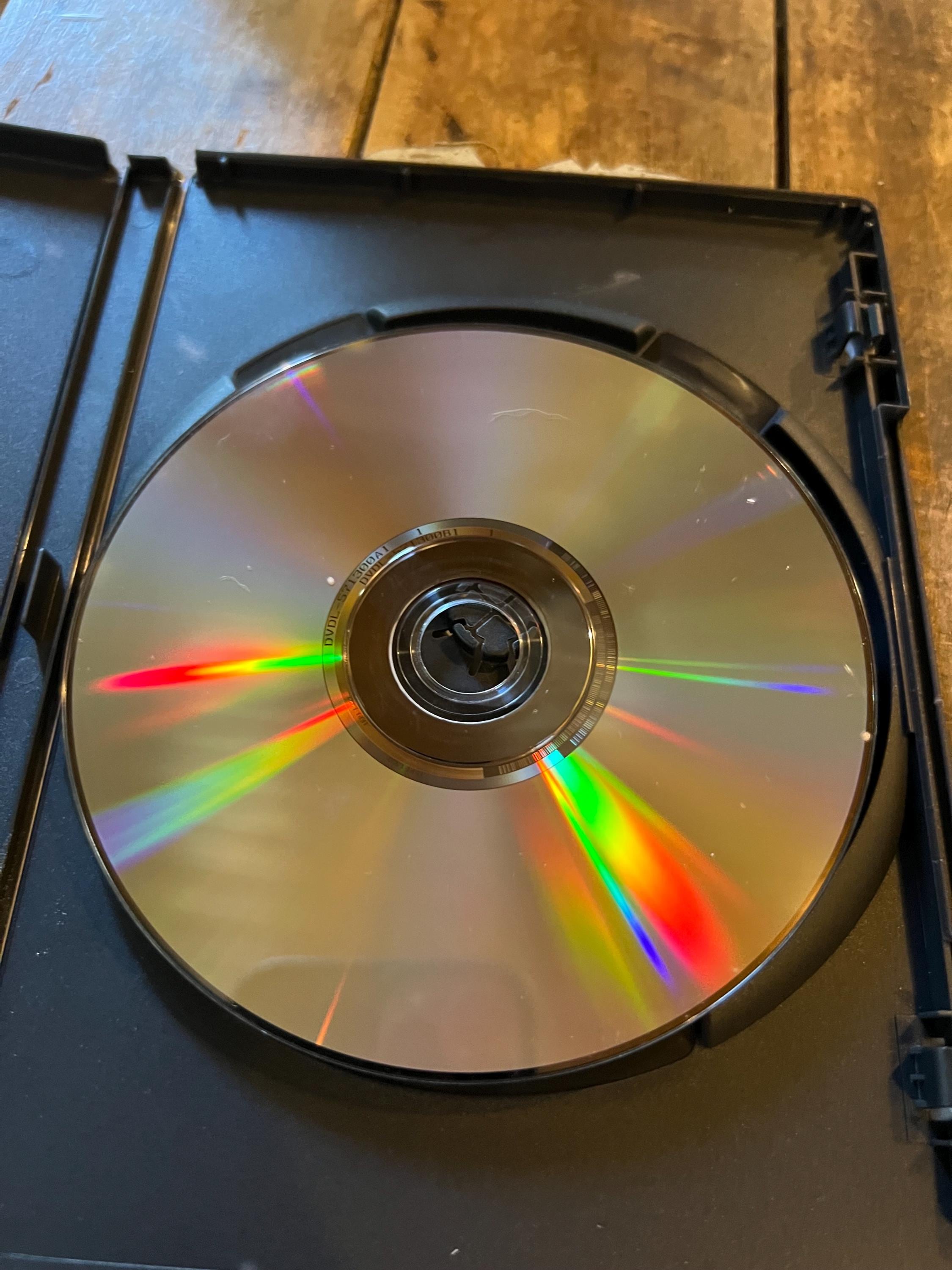 UNTRACEABLE ( DVD  )  Horror / Action Starring Diane Lane & Colin Hanks