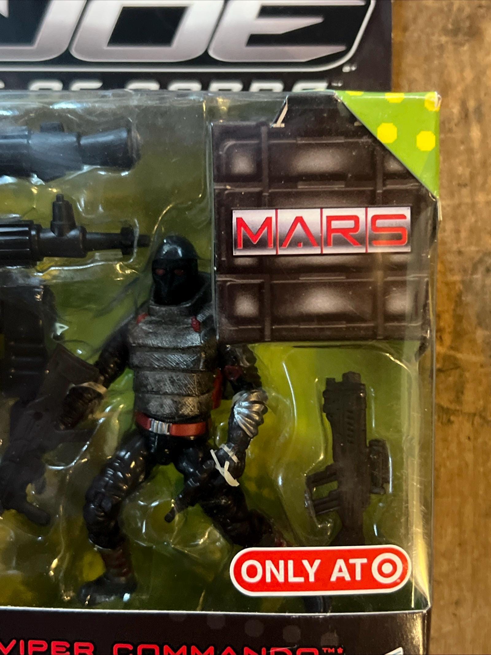 GI JOE Cobra Viper Commando with Serpent Armor - Sealed on Card