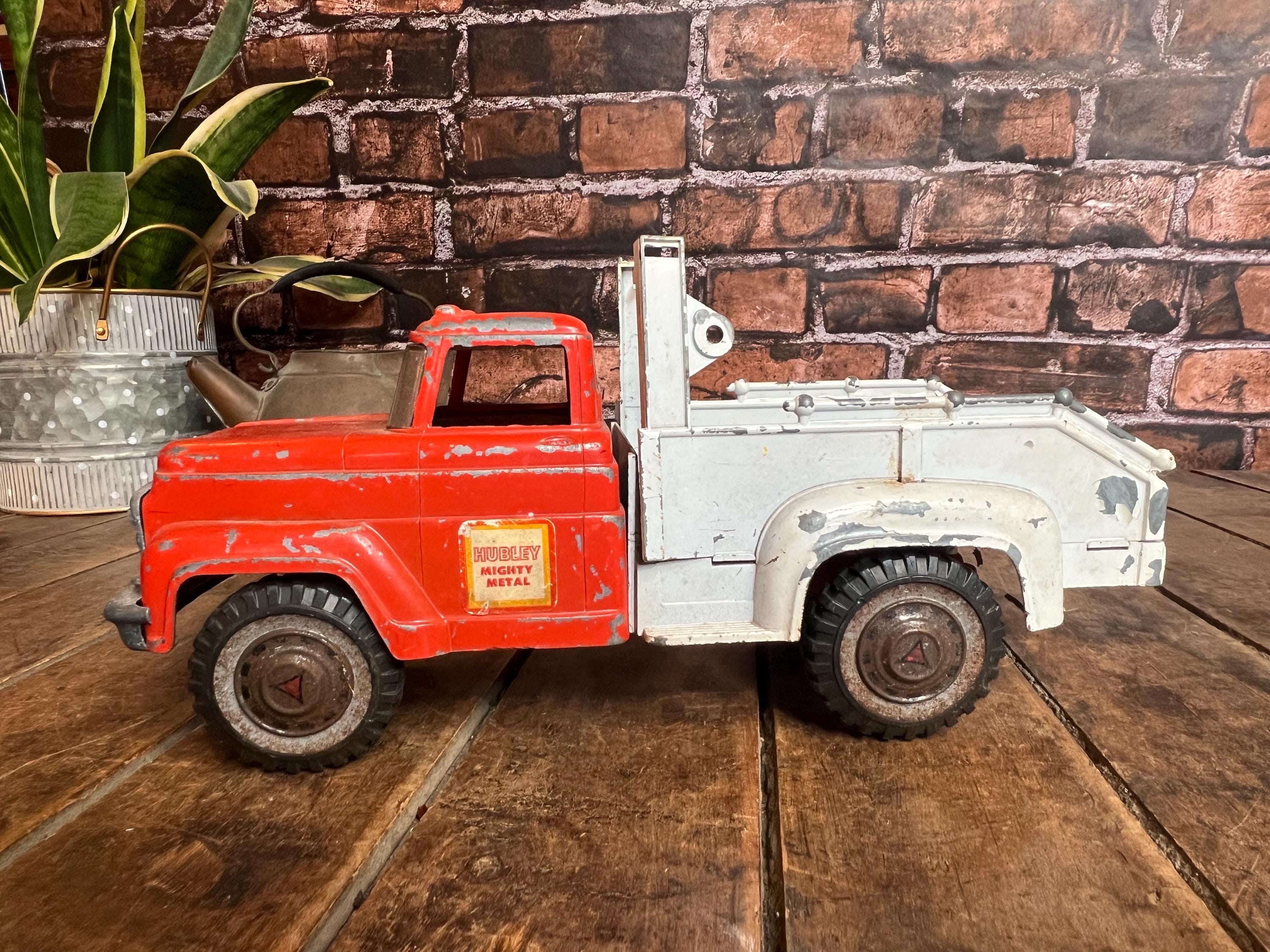 Vintage 1972 Hubley Metal Tow Truck - County Highways Set (Incomplete)