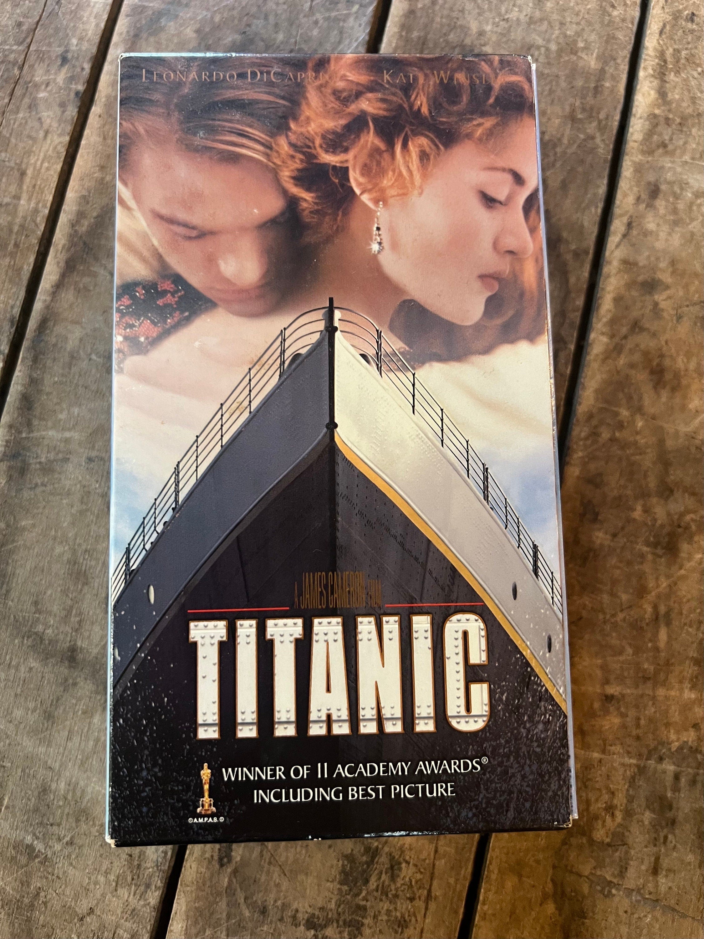 Titanic VHS Movie (1997) - Leonardo DiCaprio & Kate Winslet