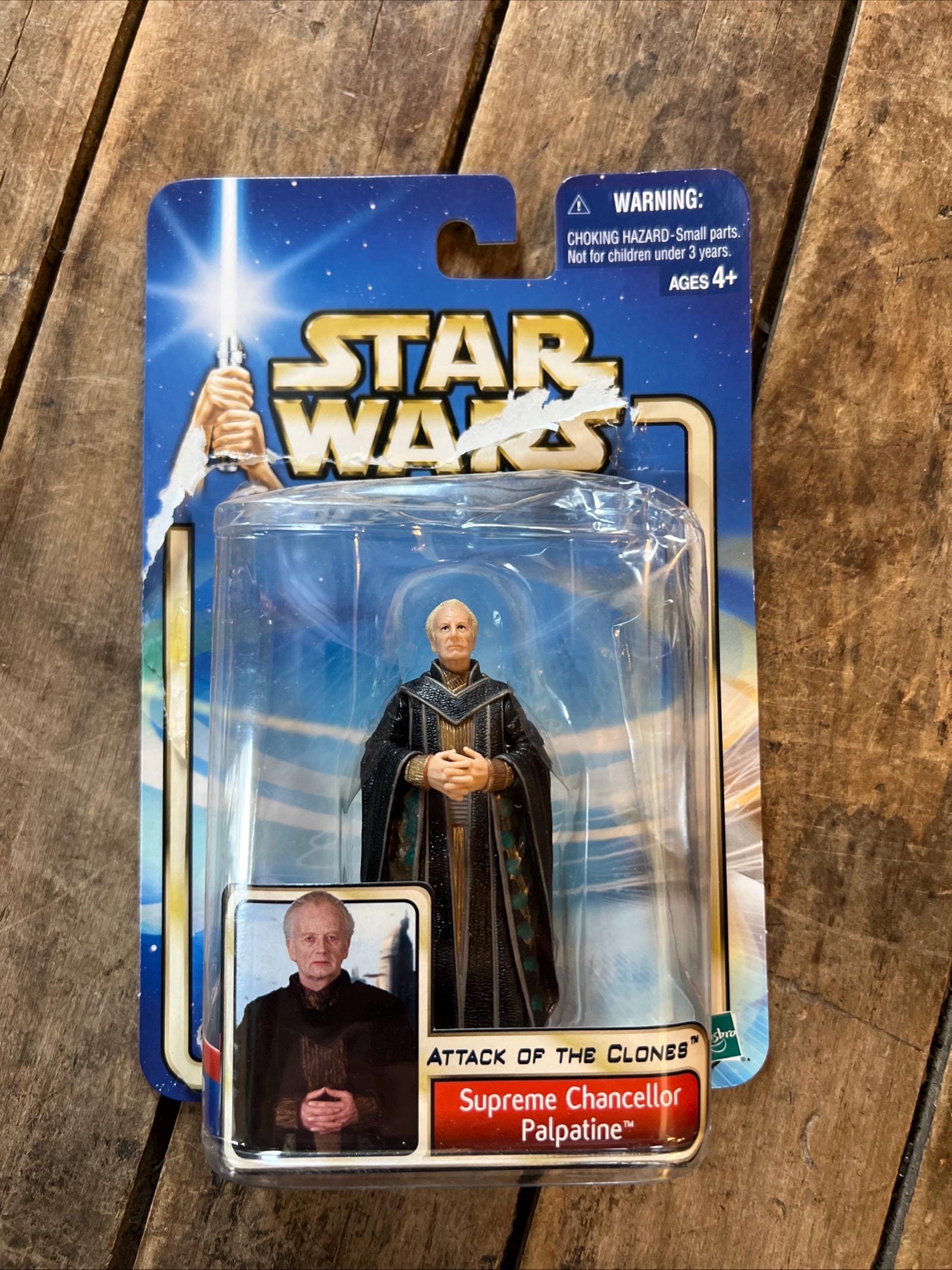 2002 Hasbro Star Wars - Attack of the Clones - Supreme Chancellor Palpatine Action Figure - Original Card - Star Wars Collectible